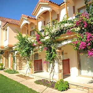  Otel Club Pomalin